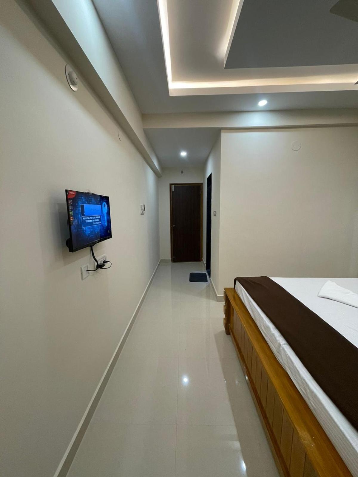Hotel Radhma Residency Удипи Экстерьер фото